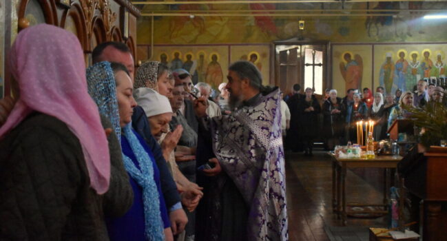 В храме святителя Димитрия Ростовского г. Алексеевка было совершено Таинство Соборования.  Чинопоследование возглавил настоятель храма — протоиерей Василий Джуган. Ему сослужил клирик храма — иерей Максим Анисимов.